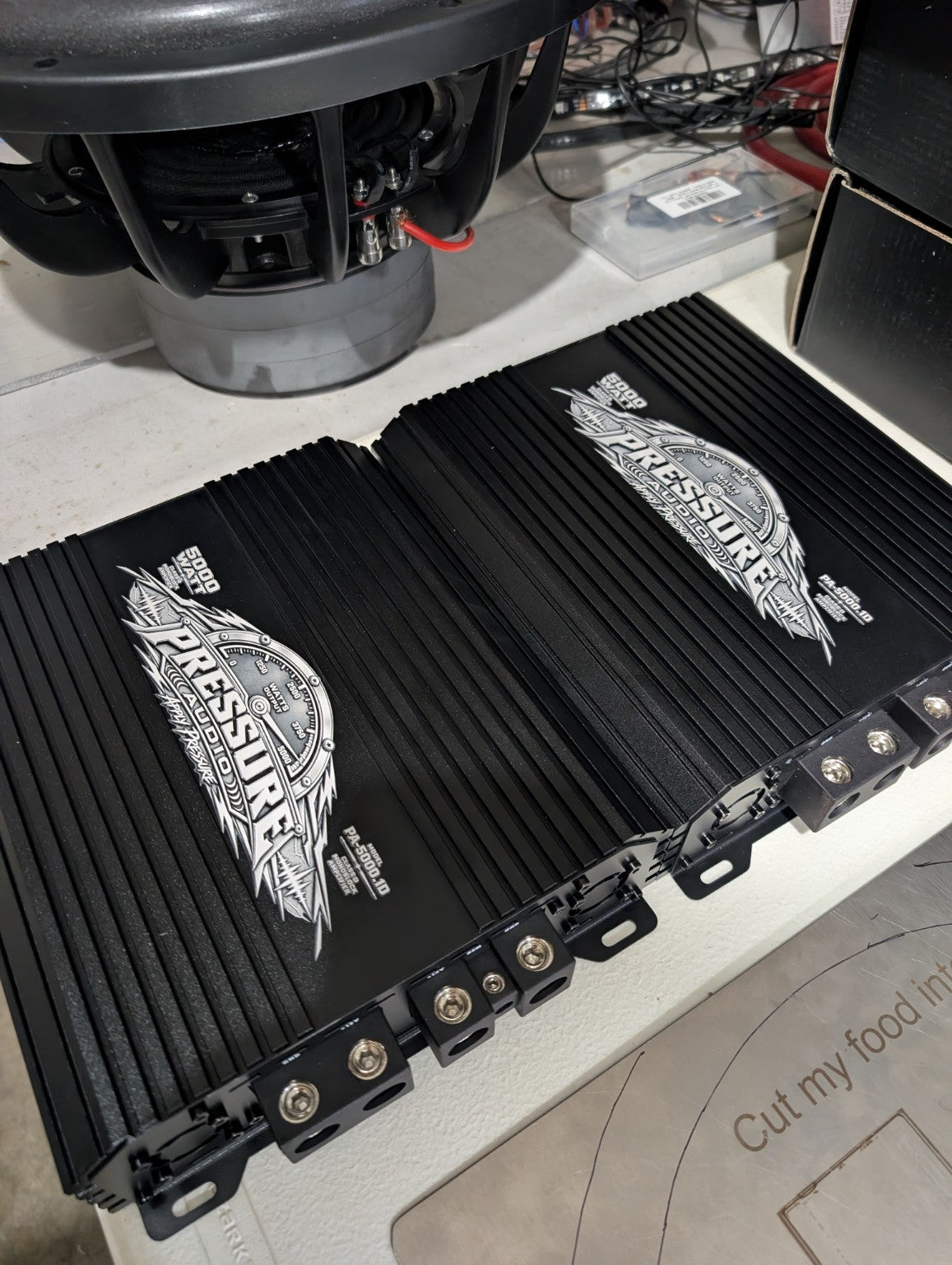 PA-5000.1D amplifier angle view